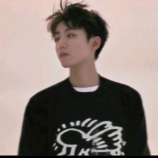 小狗摇尾巴
