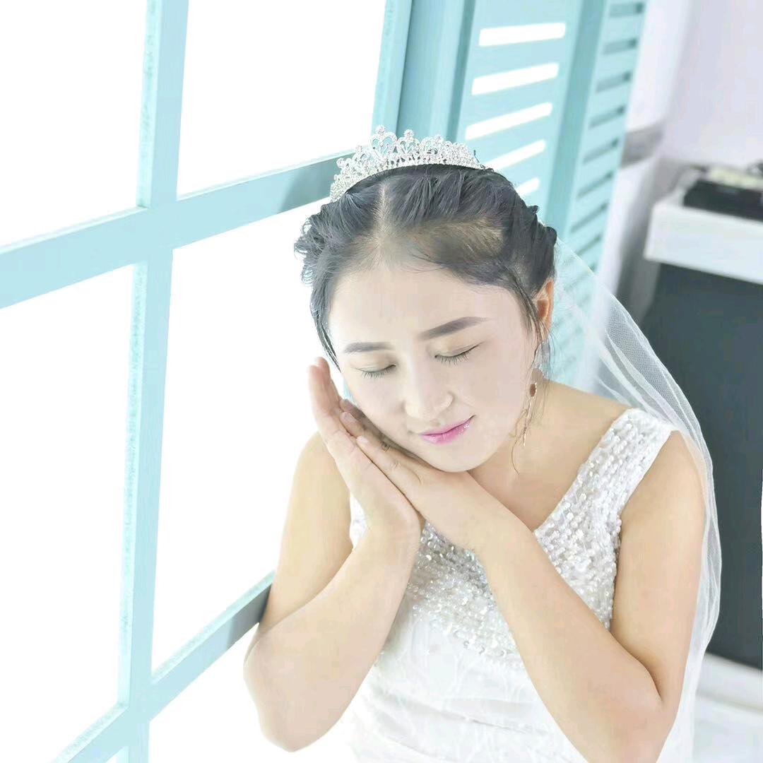 杨小妹儿（外卖骑手小姐姐）