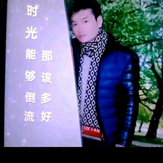 轮椅上小钟