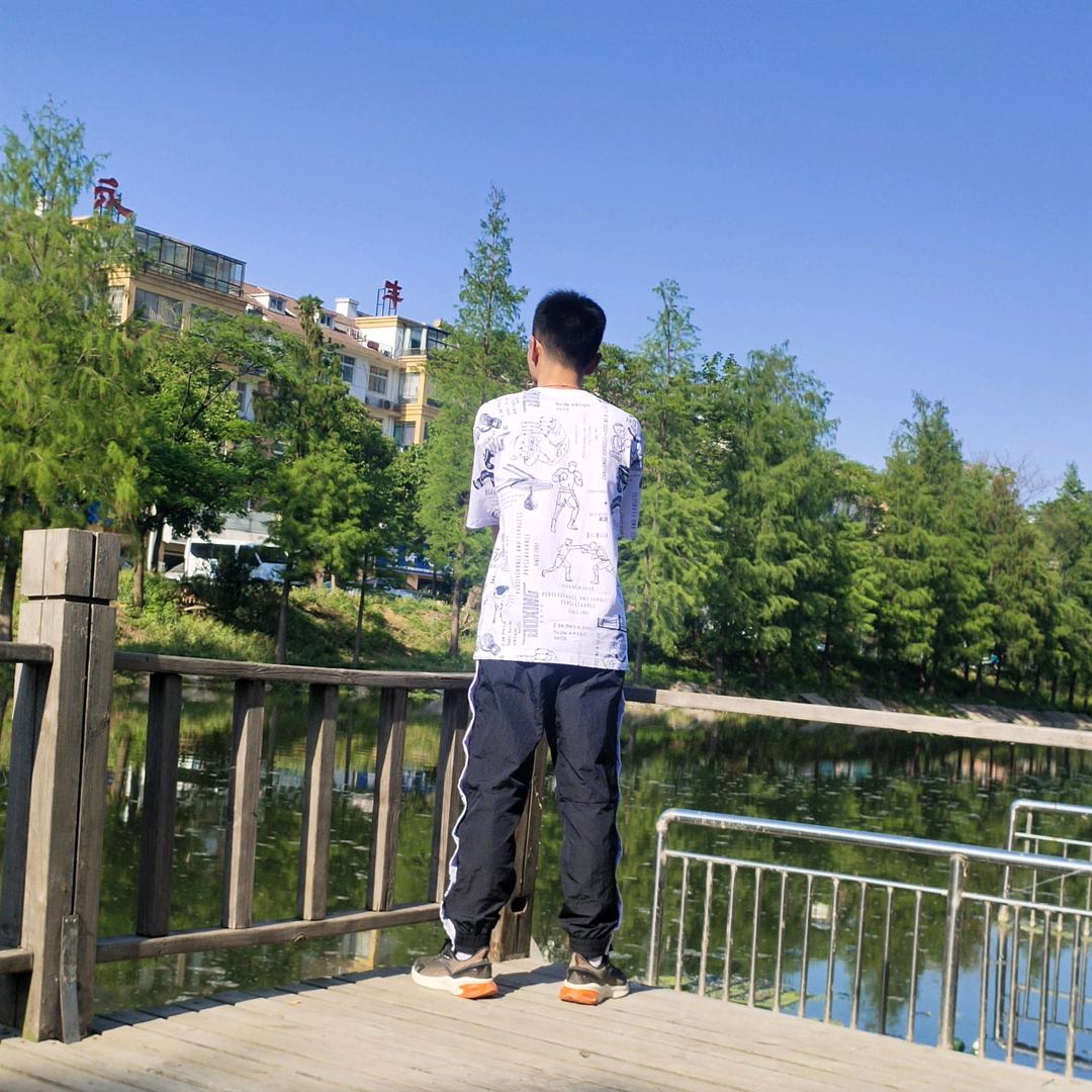 桃花潭李白挚友