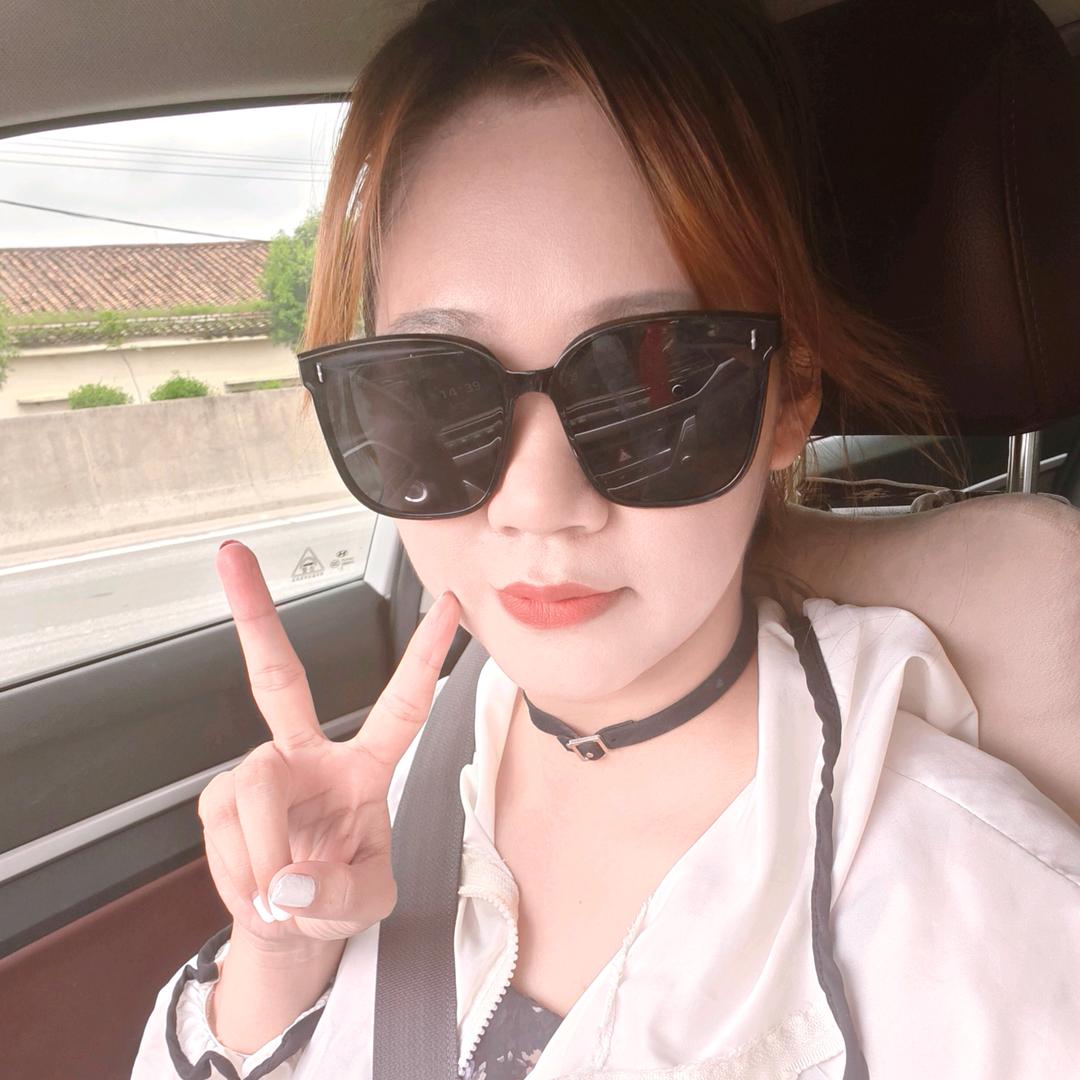 李小珊
