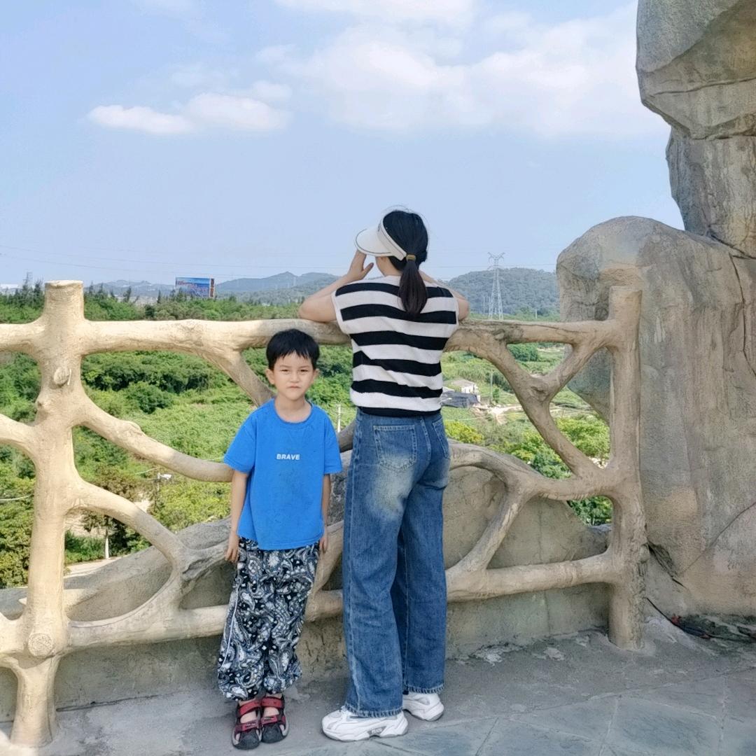 左手开心，右手幸福