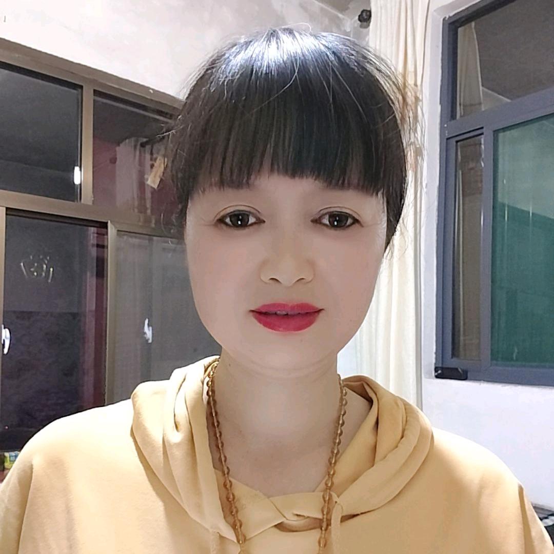 雯雯橱窗