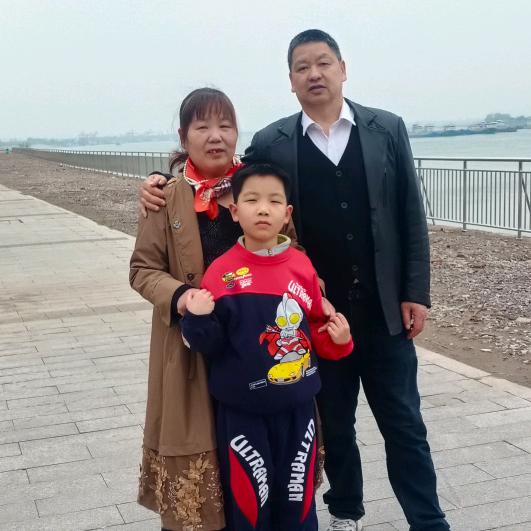 用户7593033910611蔡金根