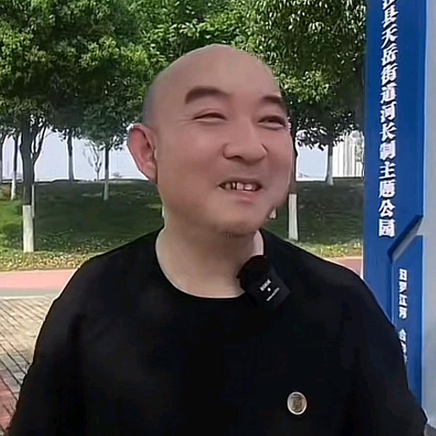 光头八哥