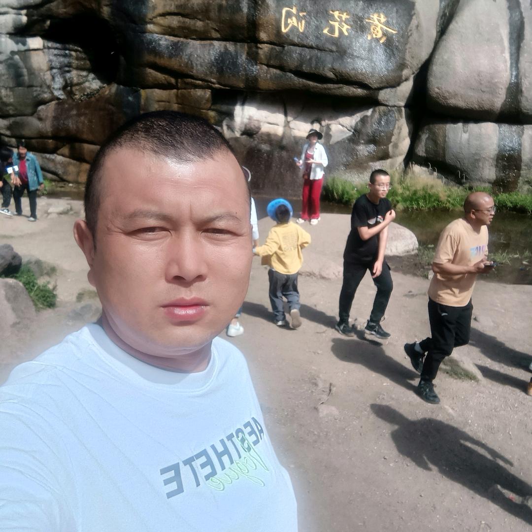 贾磊沙拉旗草🌿业