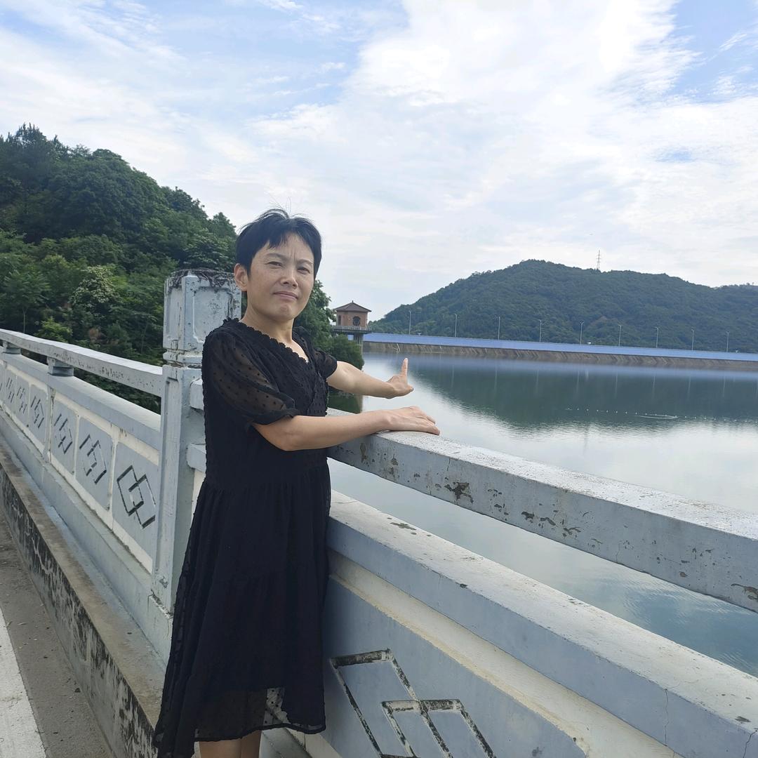 芳芳🎤【18:10】