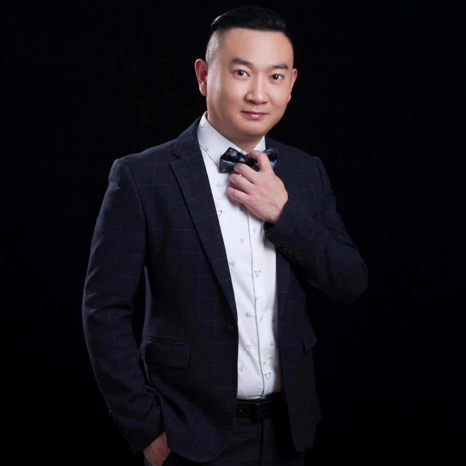 阿力