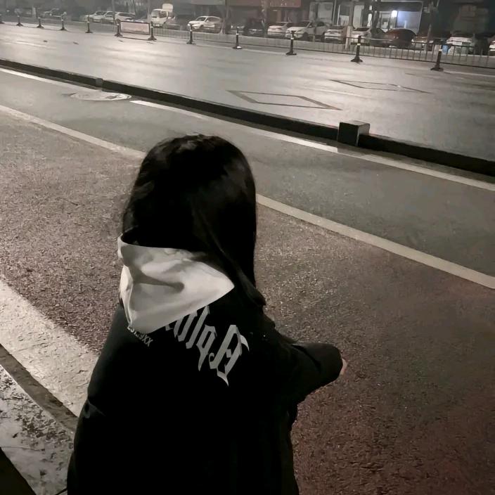 关小哥头像