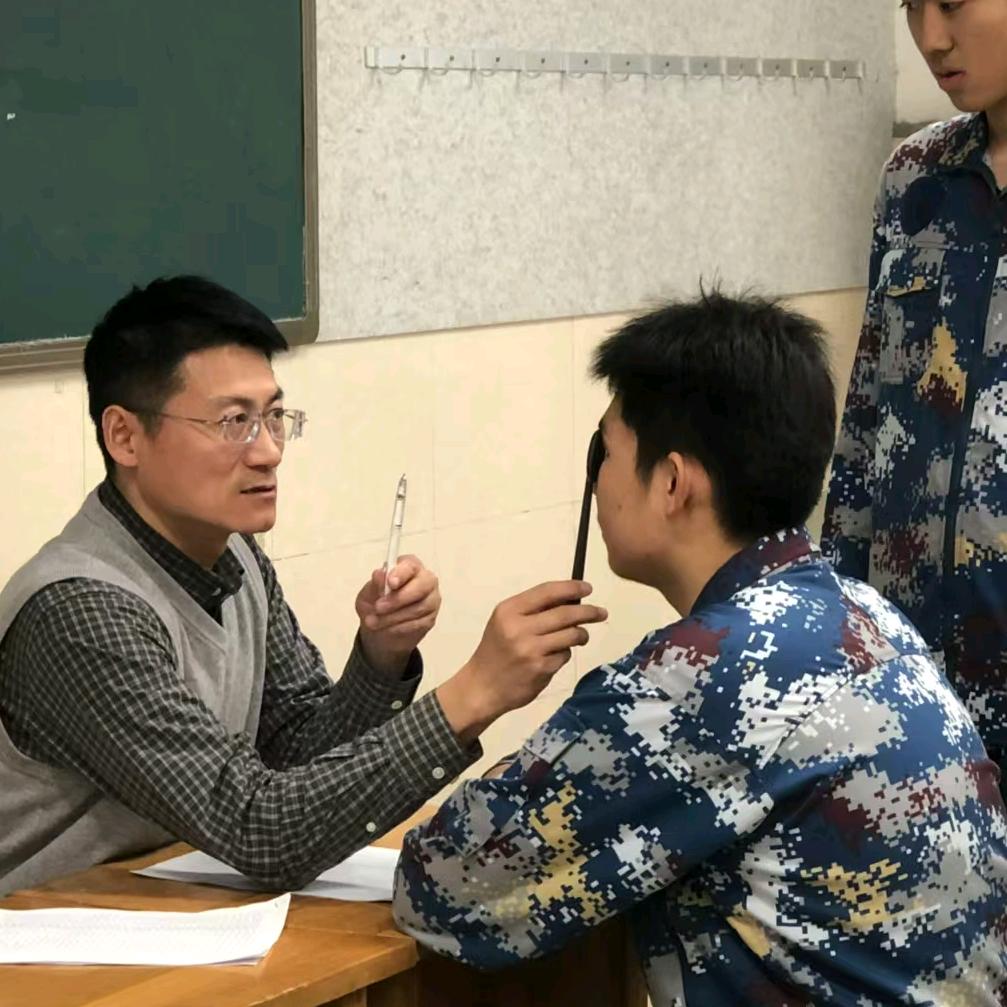 少儿近视 航视董老师