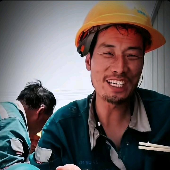 尹飞