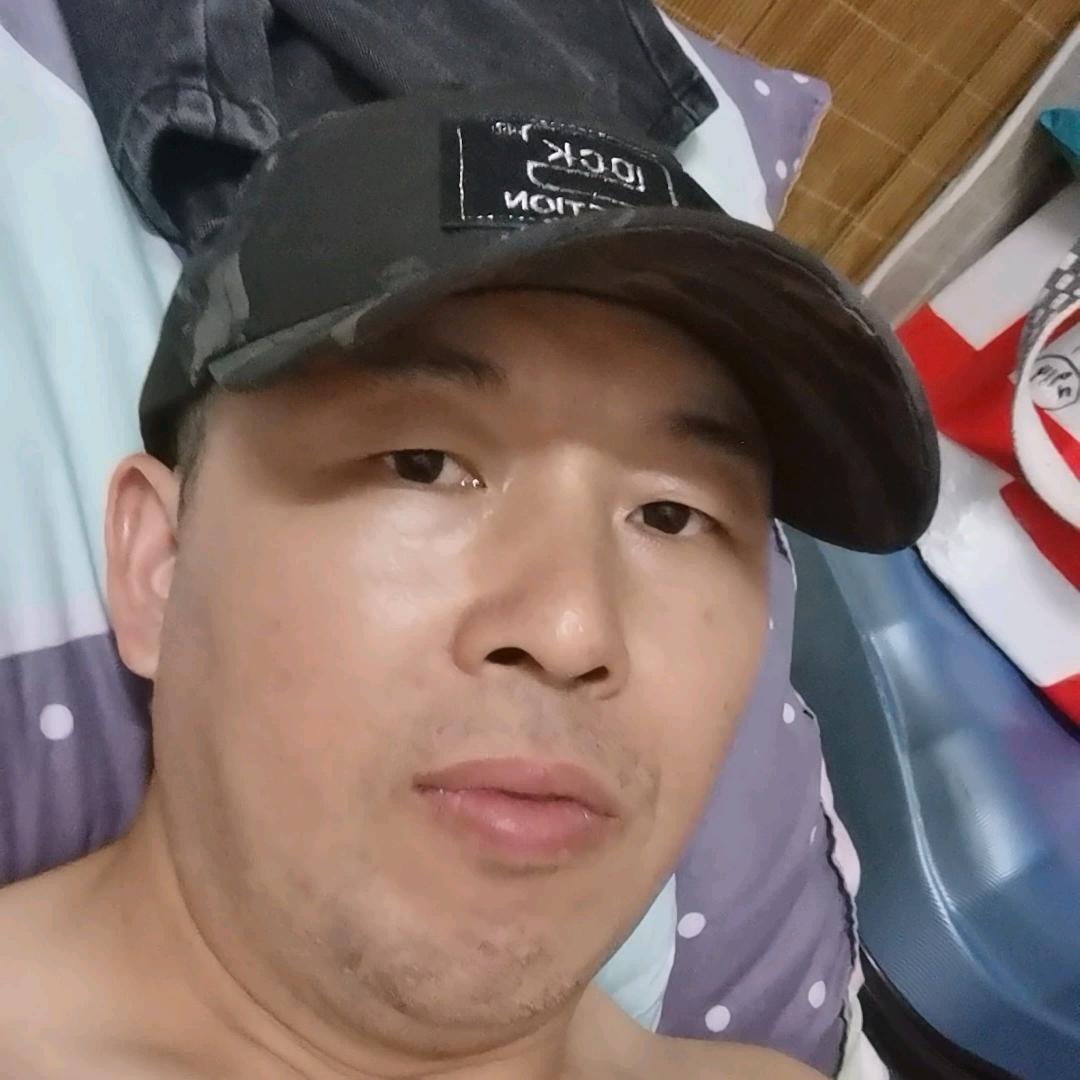 低调哥