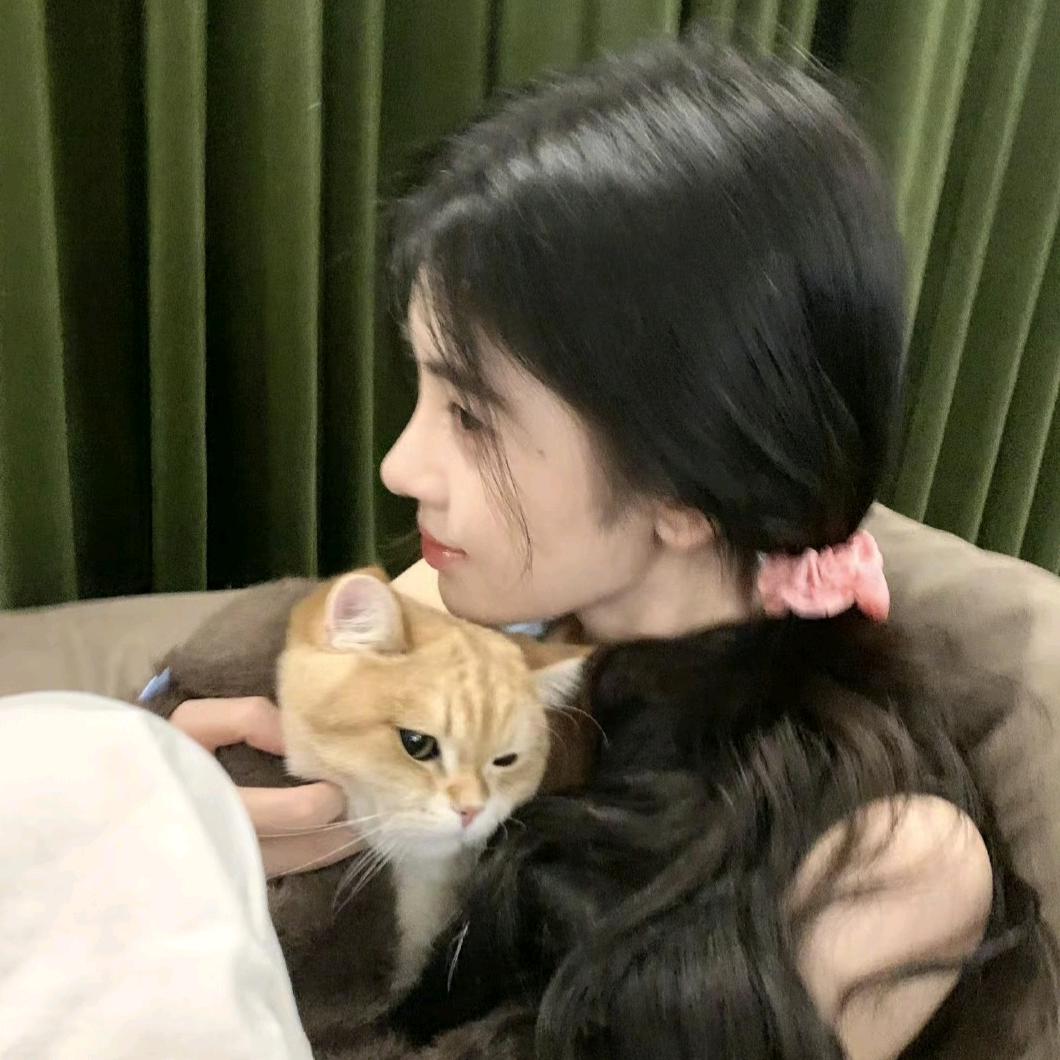 被男神骂装货怀恨在心偷他拼好饭