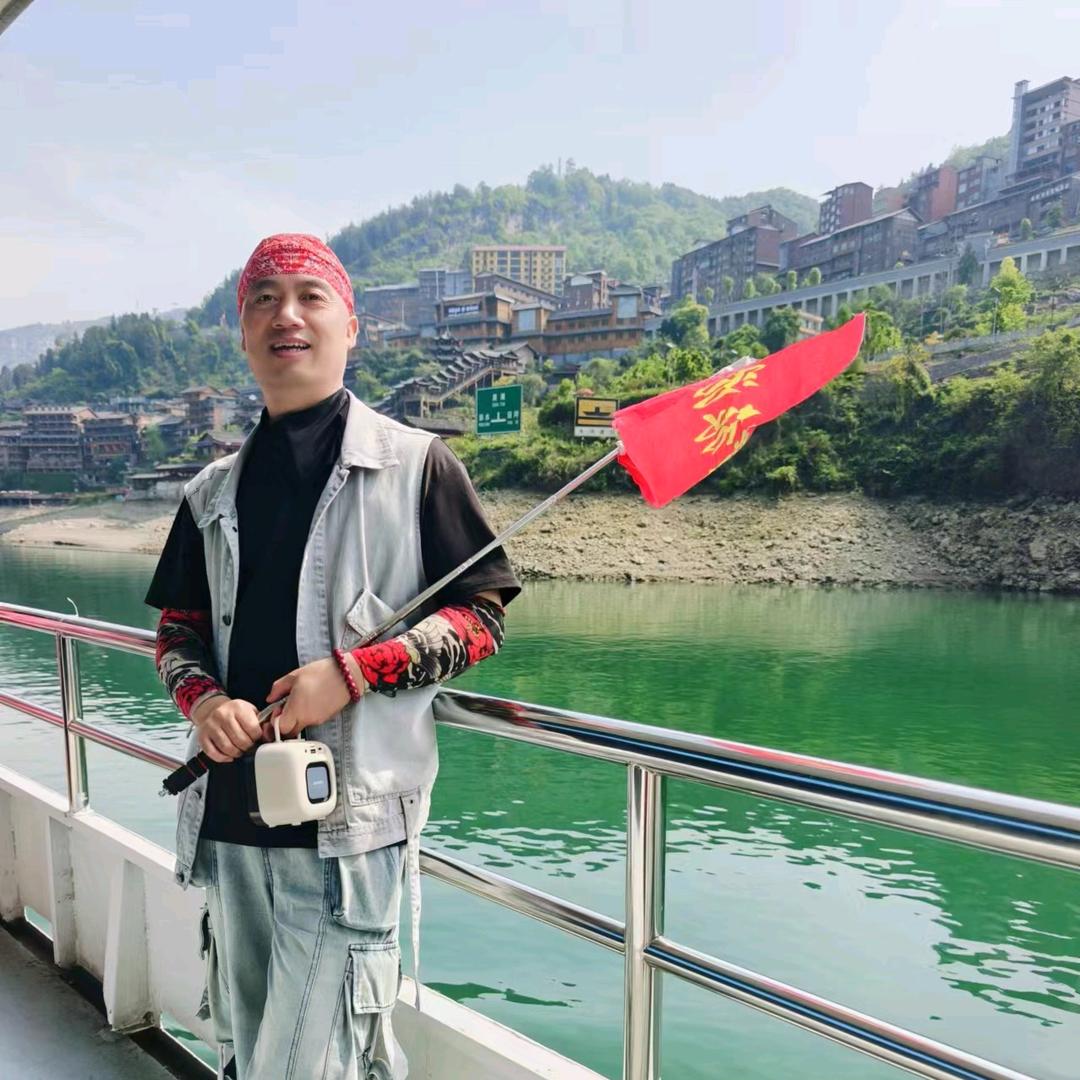 昌吉圆梦旅游沈团