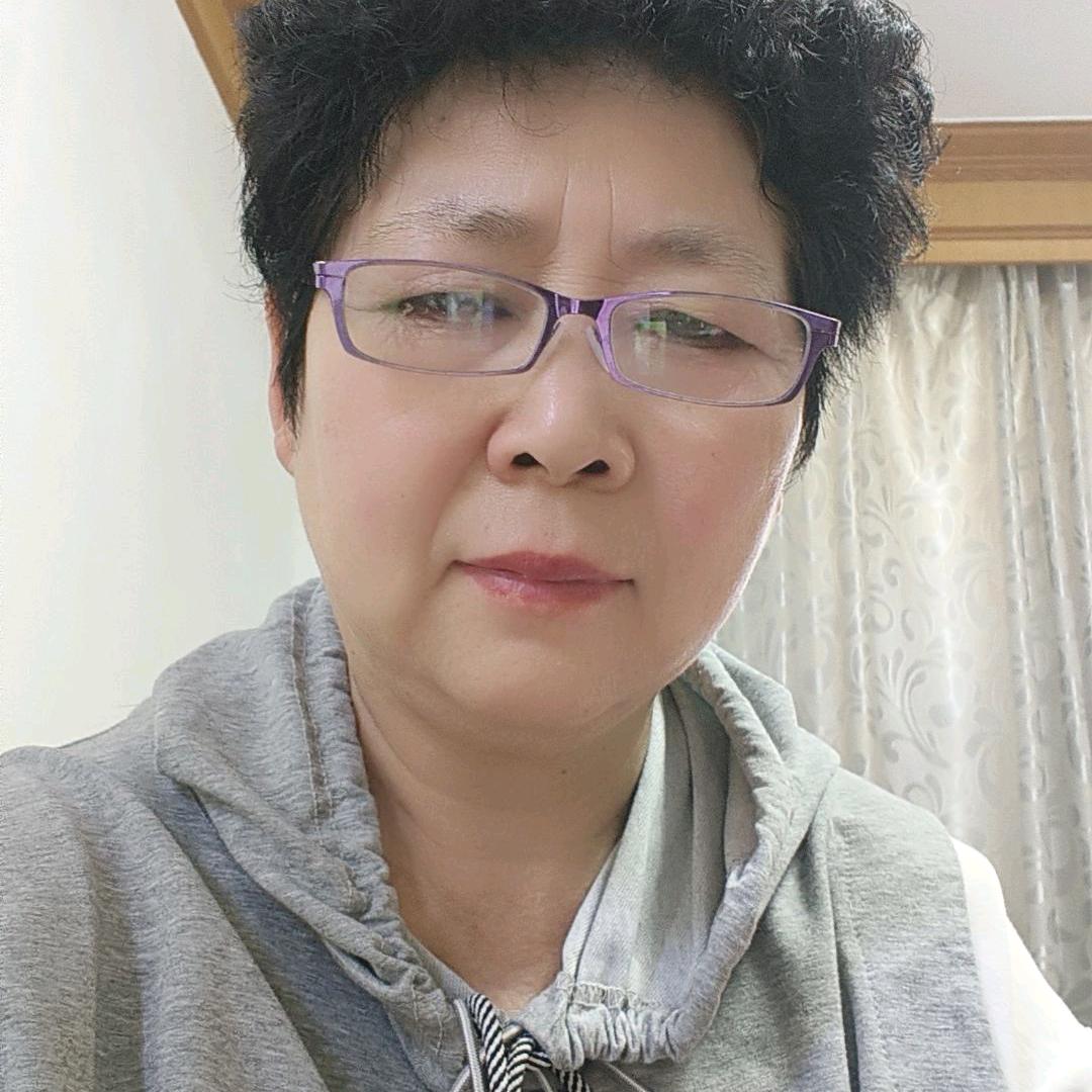 清泉漂荷
