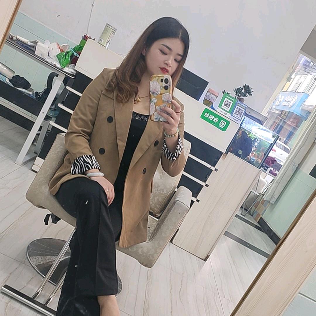 宜宾妹在云南做建材