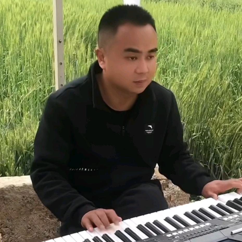 柳格镇：杜晓兵 艺术团
