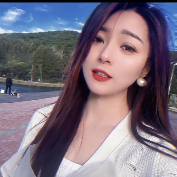 阿月