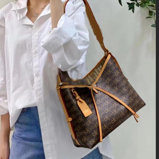 晟鑫杰皮具工厂店