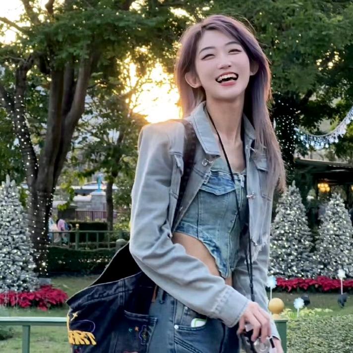 九十九岁清冷白莲花