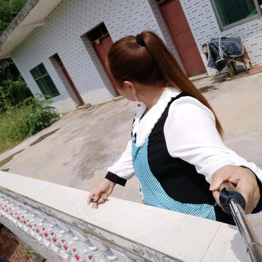 @姓邓（大写鄧）