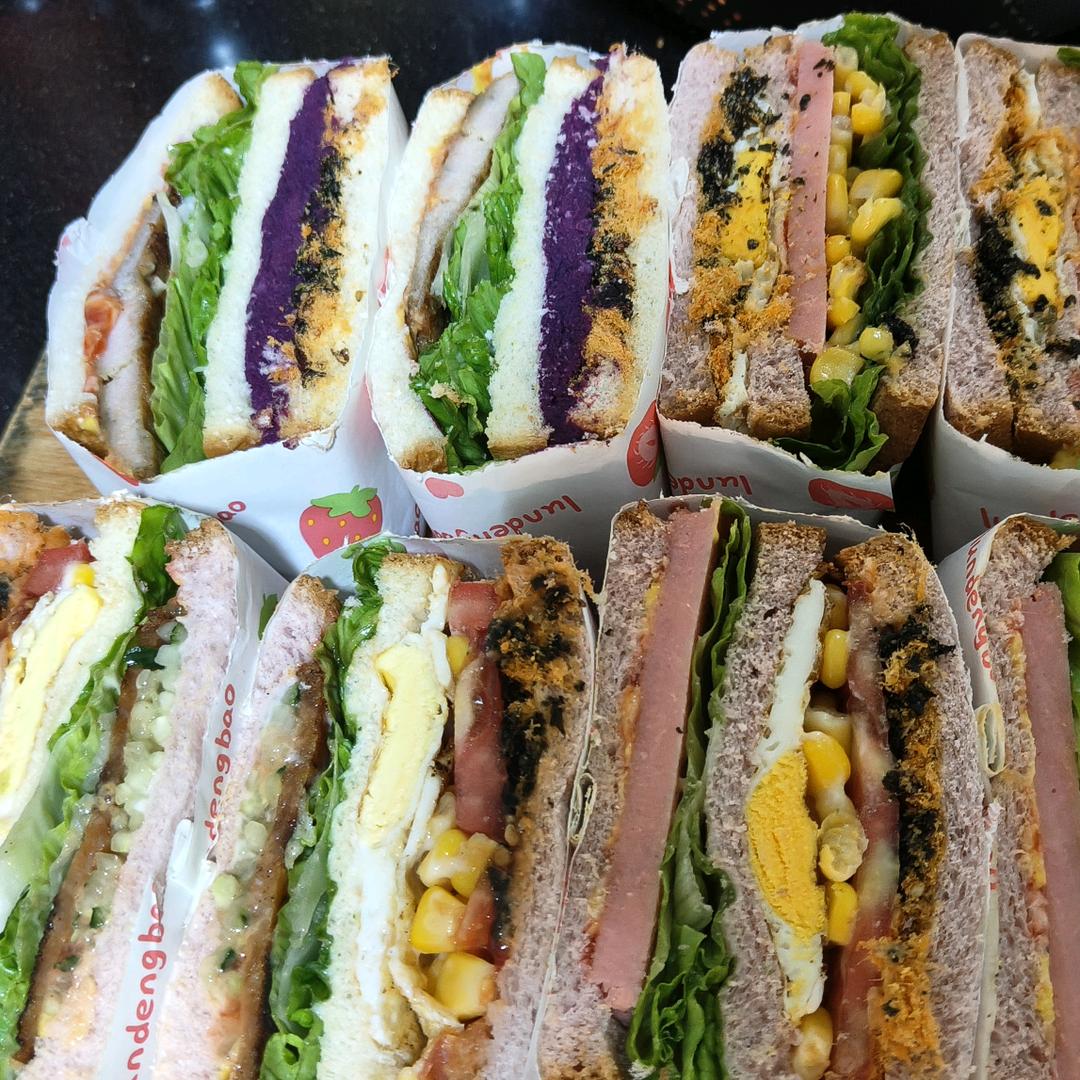 摆摊的小姐姐《离异带娃》