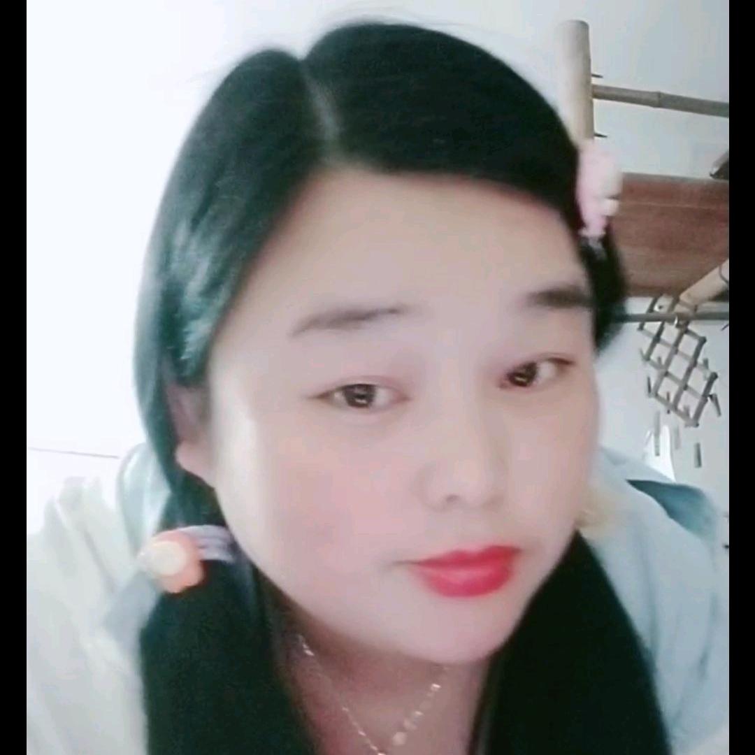 霞宝