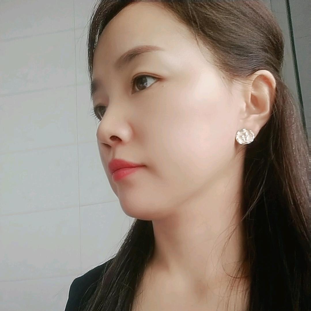 围裙小姐姐