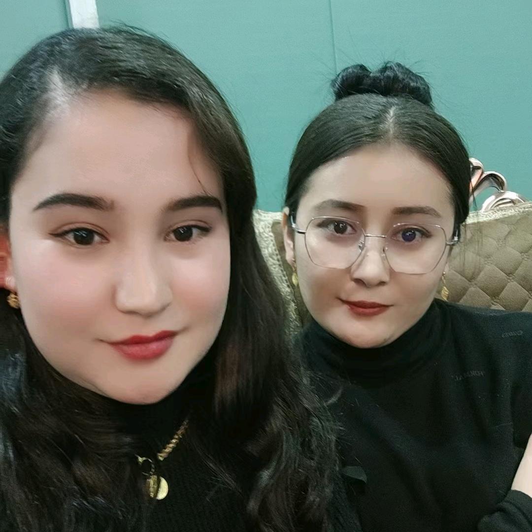 万载县艾拉古丽百货店.