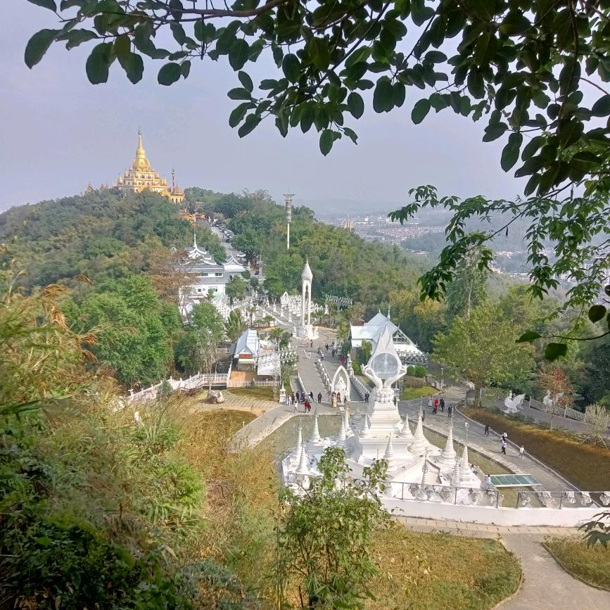 云雾朦胧