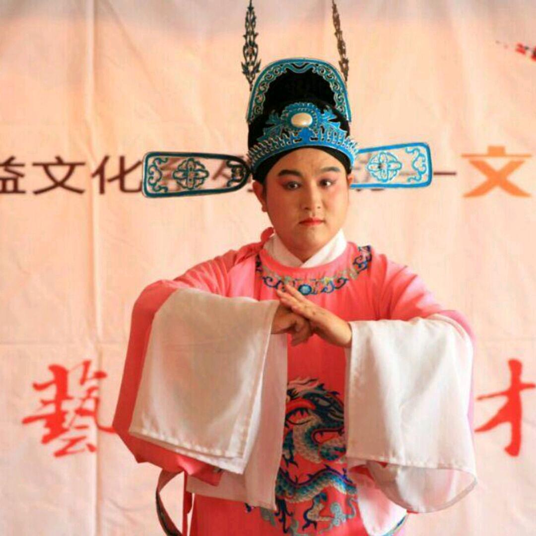 南宫潇依