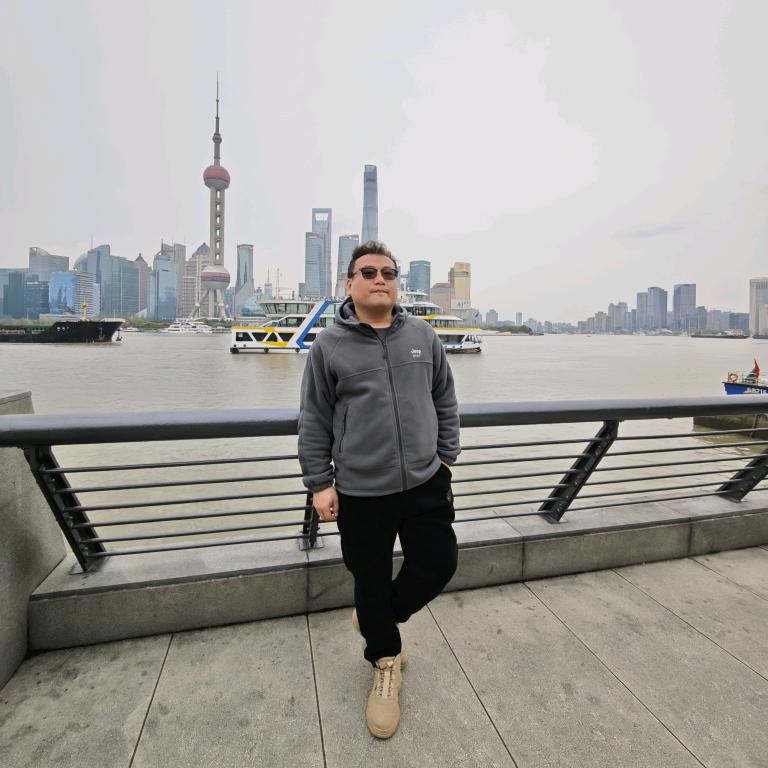 隔壁小张同学