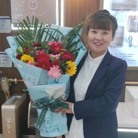 阳泉卖海尔家电的周姐