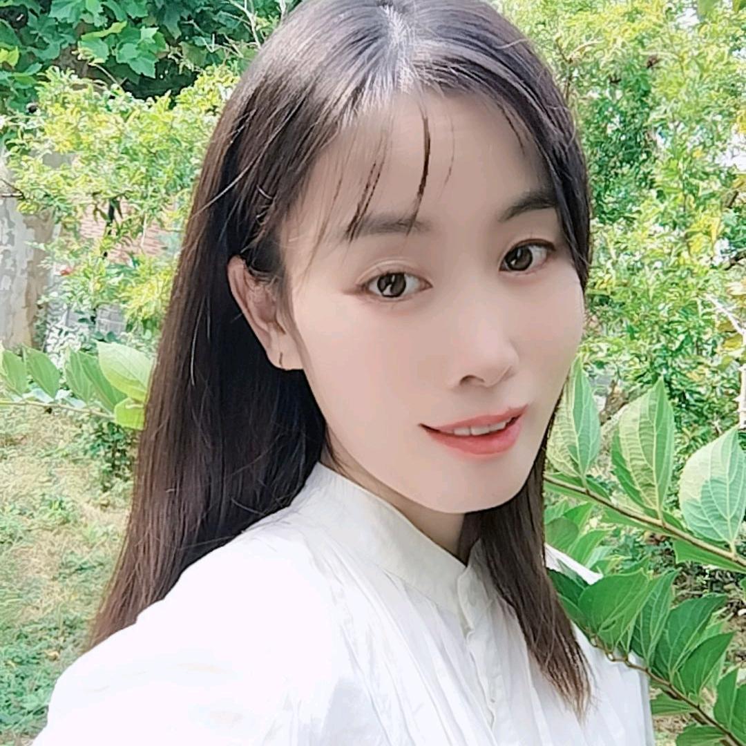 夏日的小妮子