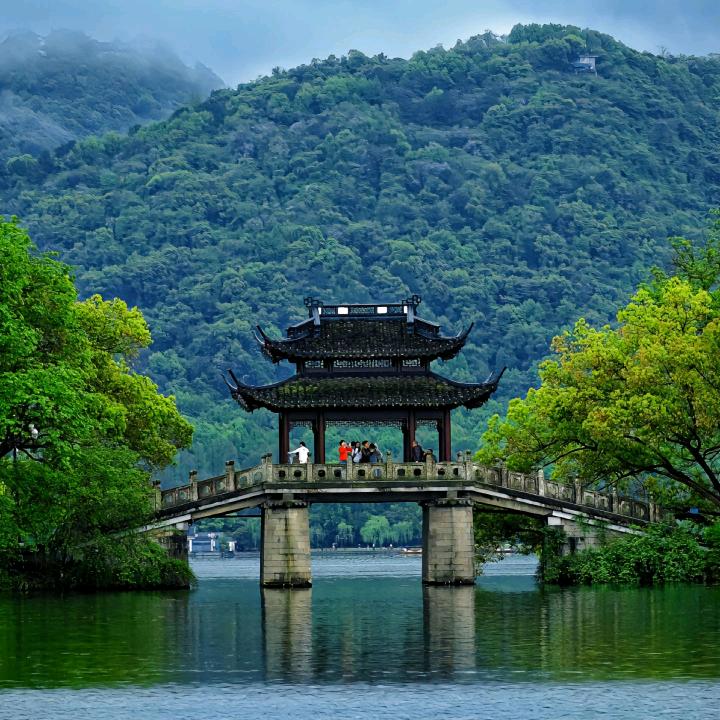 高山