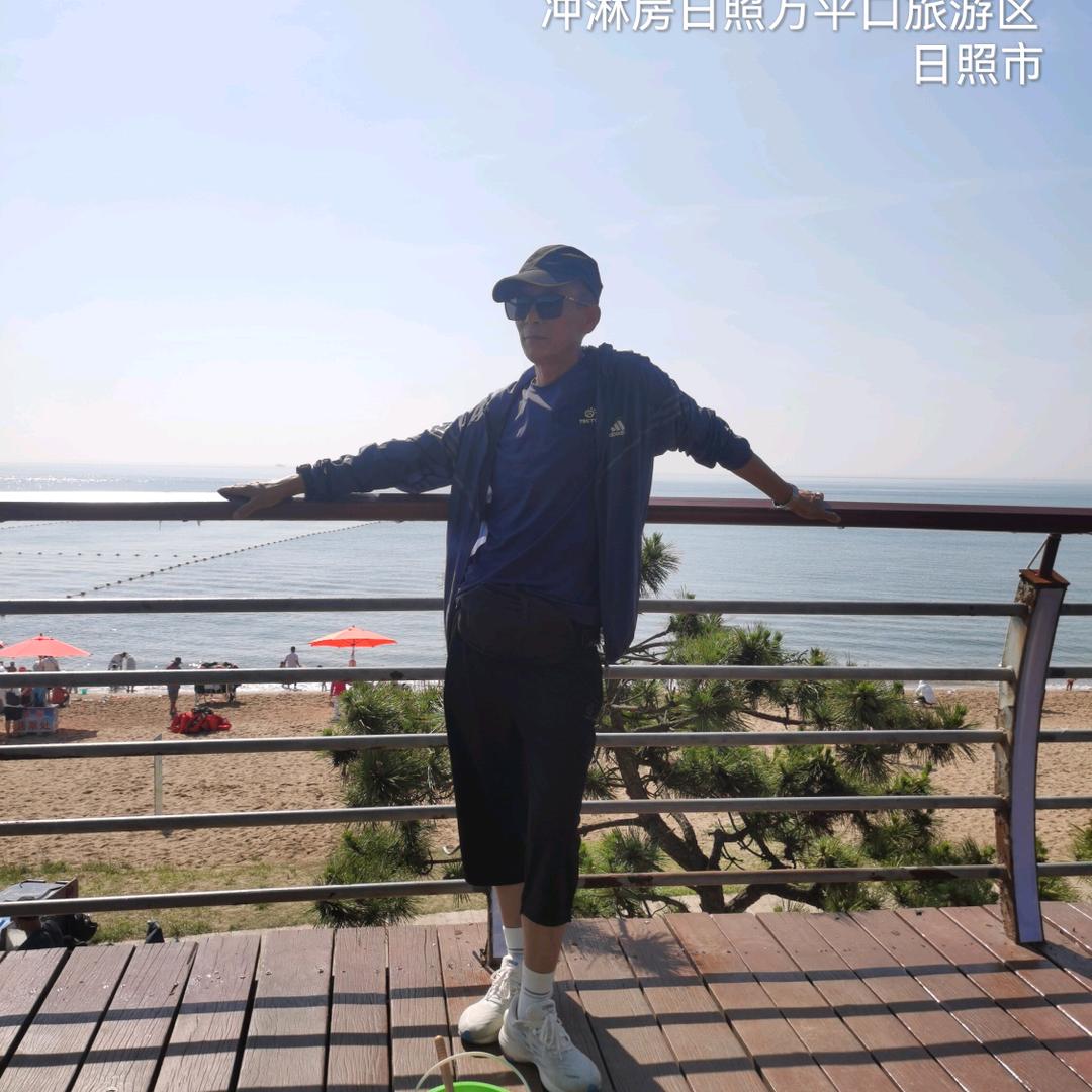 老四:爱钓鱼🎣