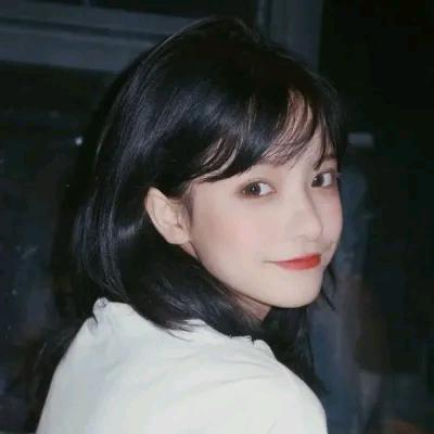 背光世界是斑孄的夏