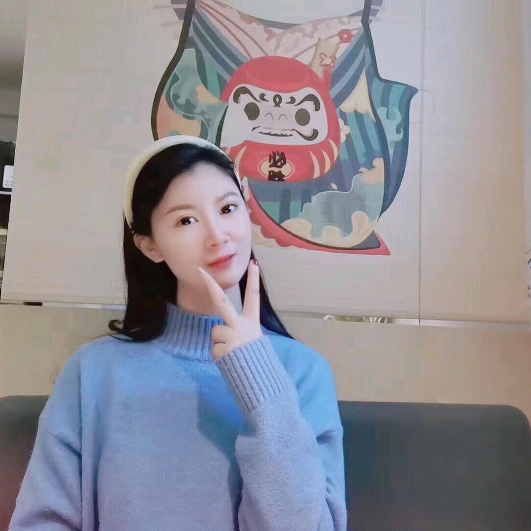 半只小月亮🌙