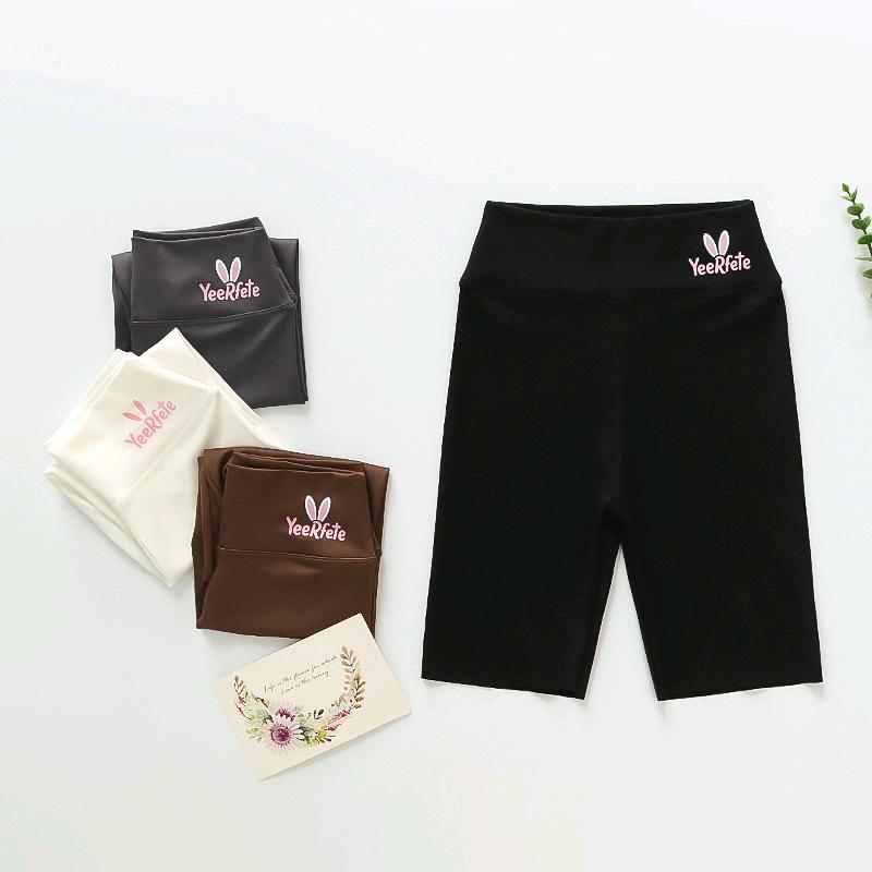 青月服饰工厂店