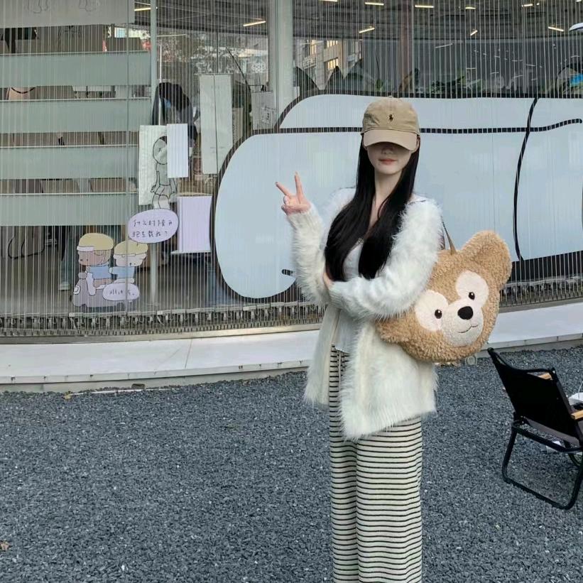 十三行女装（㿝屰）