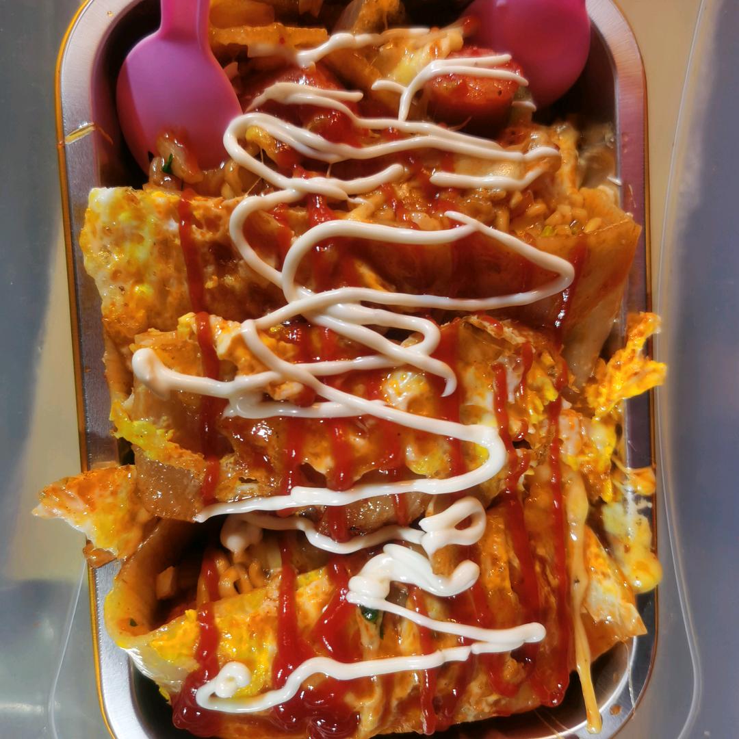 川哥90后摆地摊创业