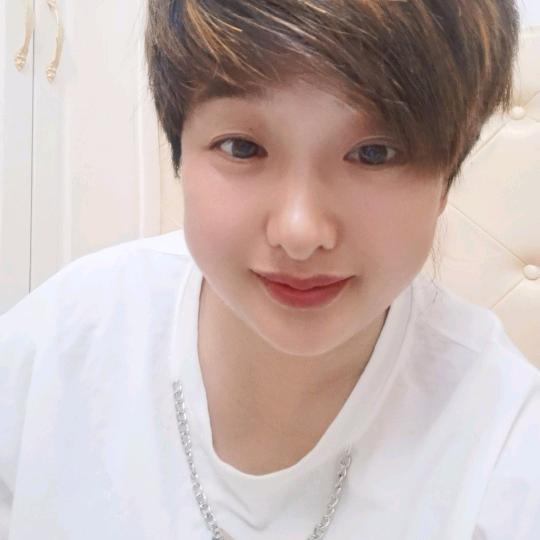 裴哥女焊子（18：10）