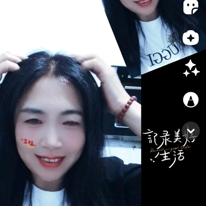 浅笑嫣然💐💐