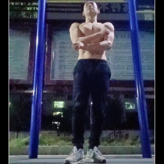 自律的博士……