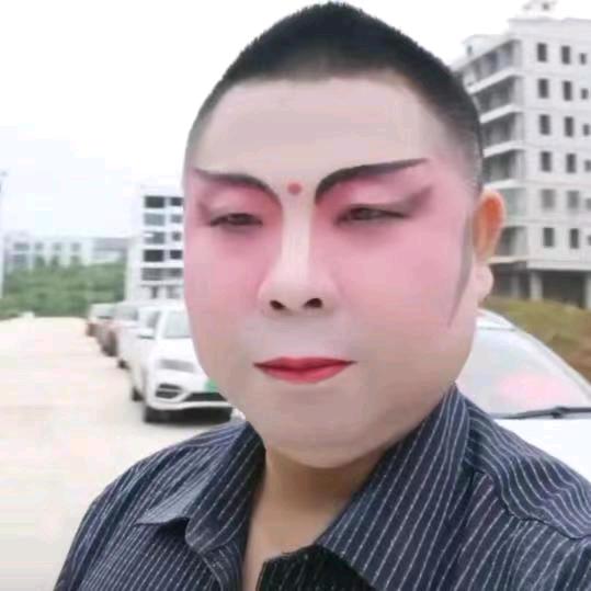 平江小李哥牵红线