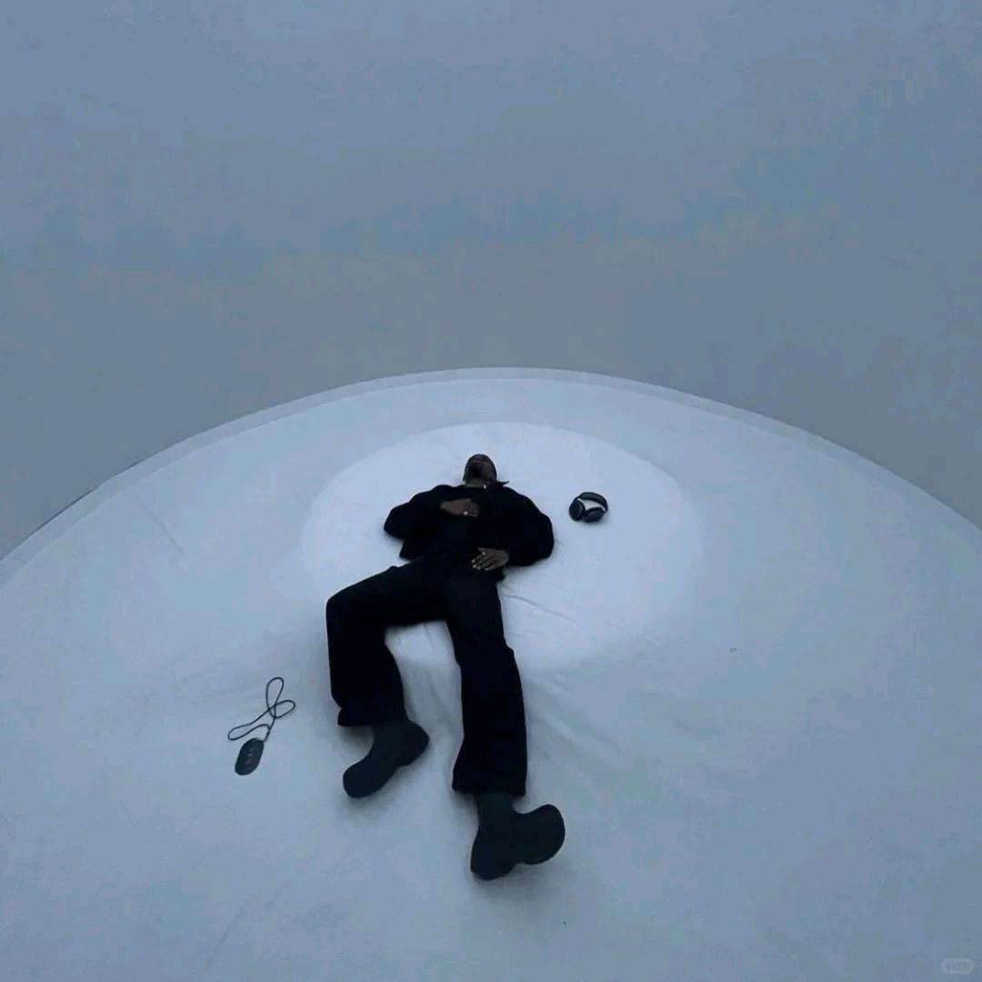 ￴ ￴ ￴￴ ￴ ￴ ￴