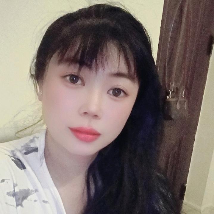 爱长发的小郝，