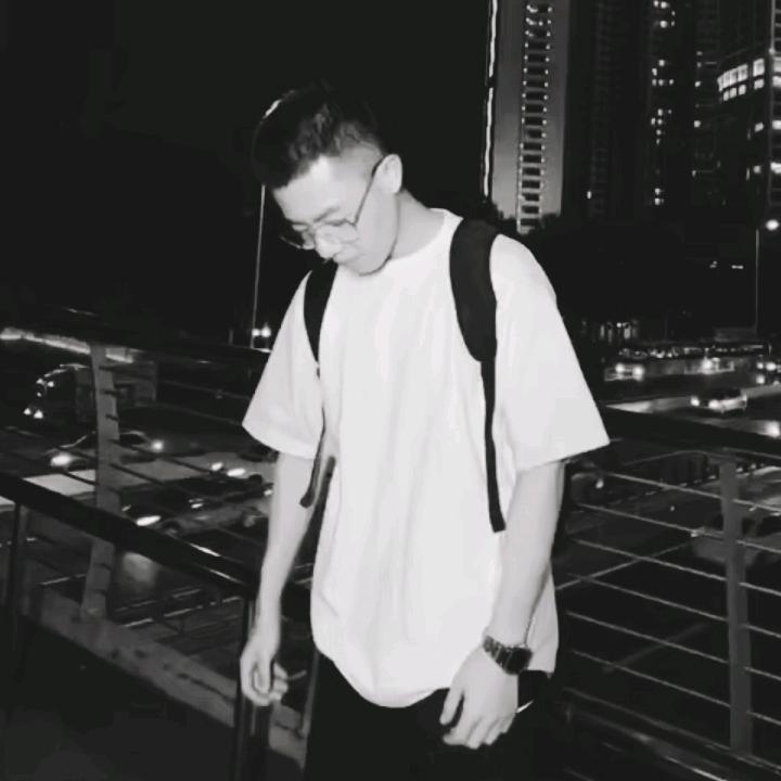 江离𝑮𝒂𝒓𝒚.