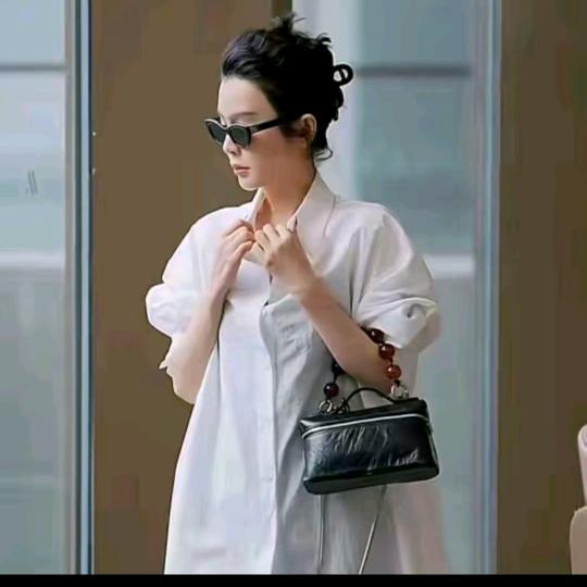 P.exiu潘依绣(爆款穿搭)