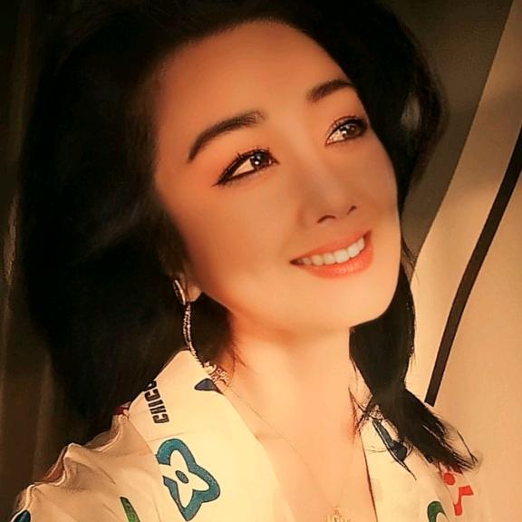 妮😄